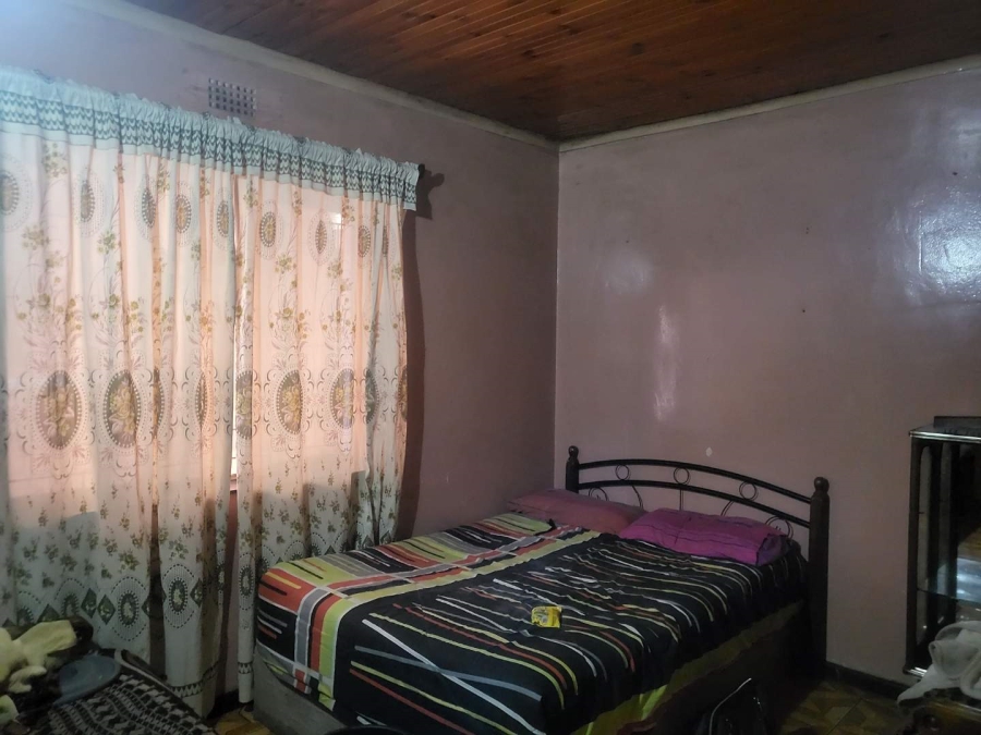 3 Bedroom Property for Sale in Charlesville Western Cape